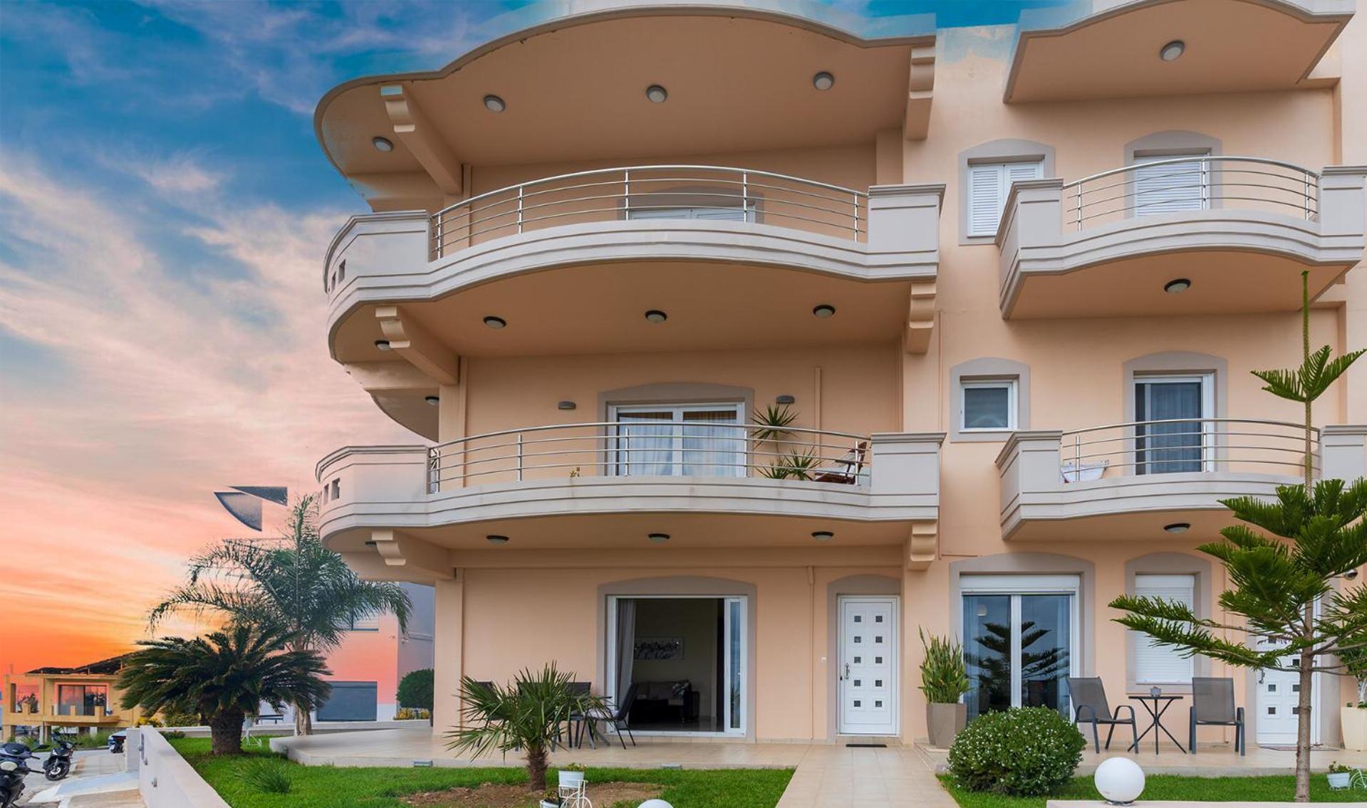 Aristea Apartments Palaiochora Eksteriør billede